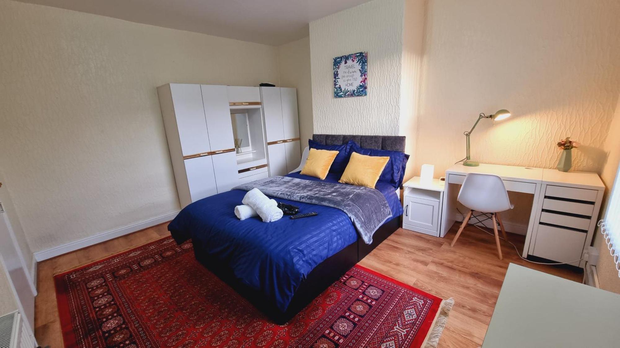 Spacious Two Bedroom House, Parking And Wifi Leeds  Ngoại thất bức ảnh